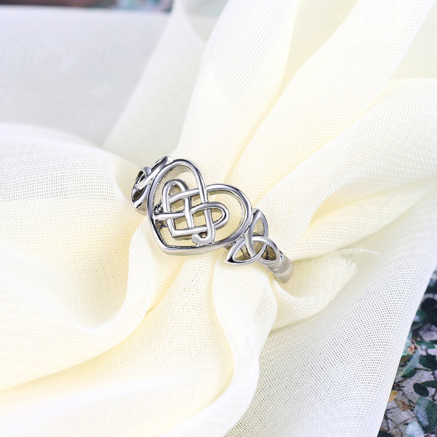 Classic Celtic Heart Knot Ring – White-Gold Color, Delicate Openwork
